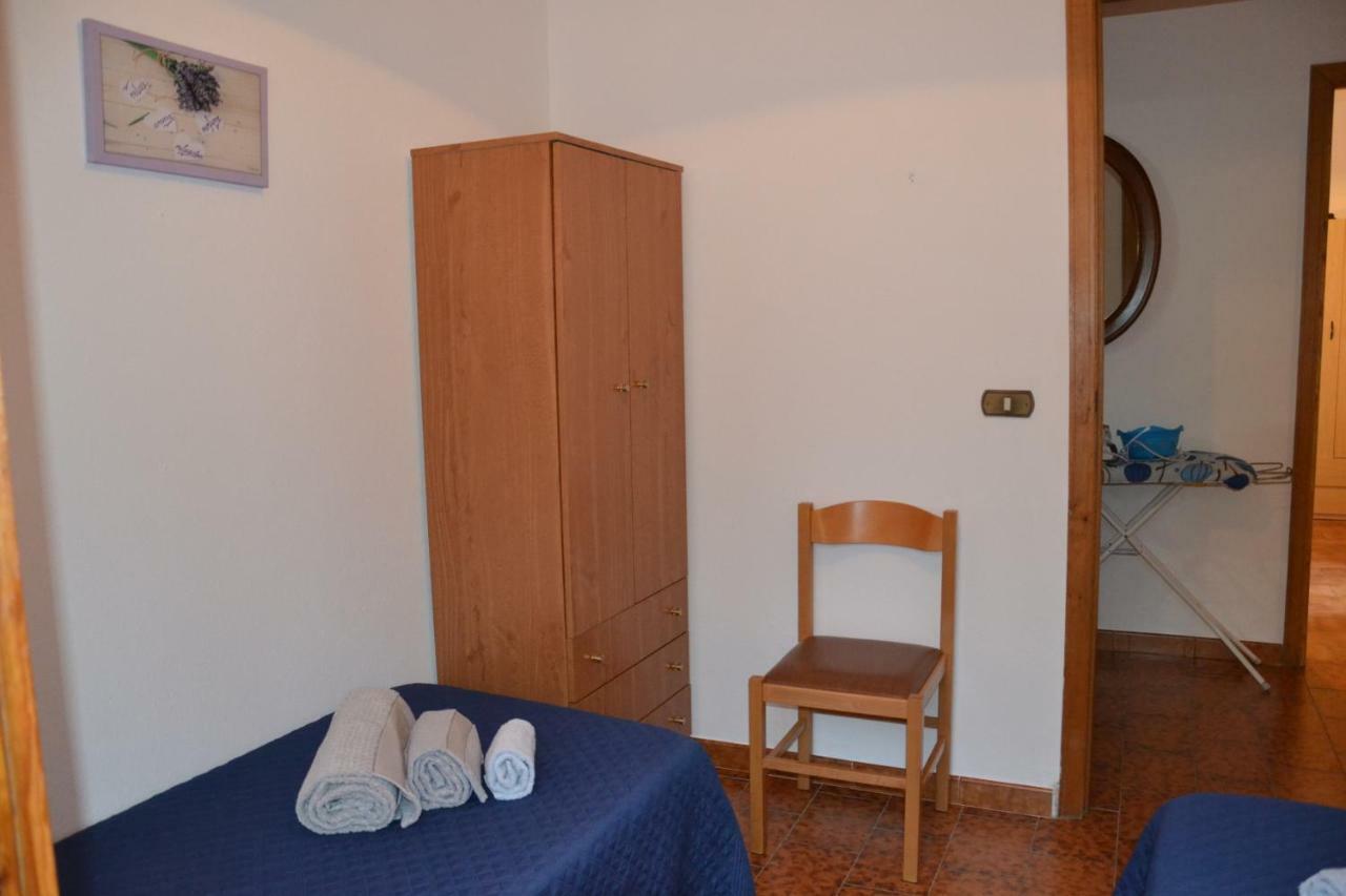Confortevole Appartamento A Pochi Passi Dal Mare Cala Gonone Extérieur photo