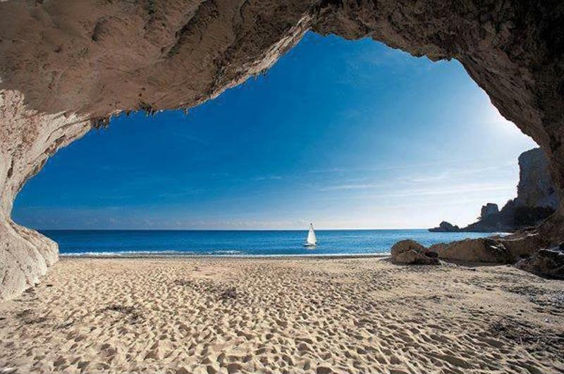 Confortevole Appartamento A Pochi Passi Dal Mare Cala Gonone Extérieur photo